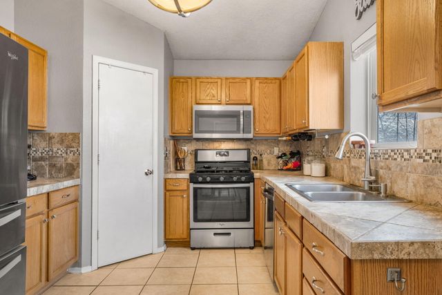 6109 Burgos Avenue NW, Albuquerque, NM 87114