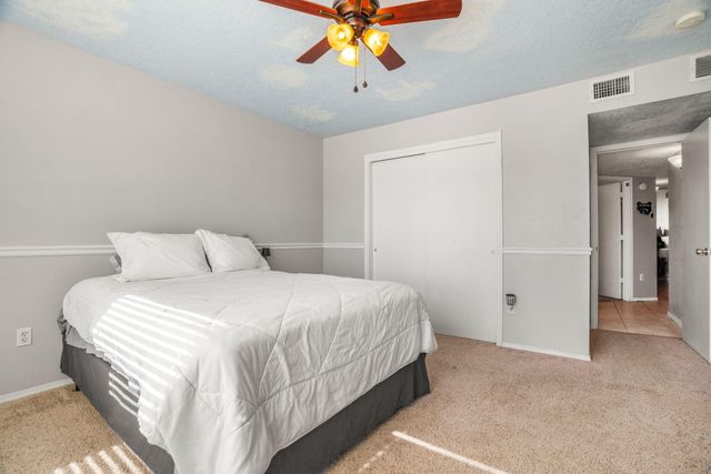 6109 Burgos Avenue NW, Albuquerque, NM 87114