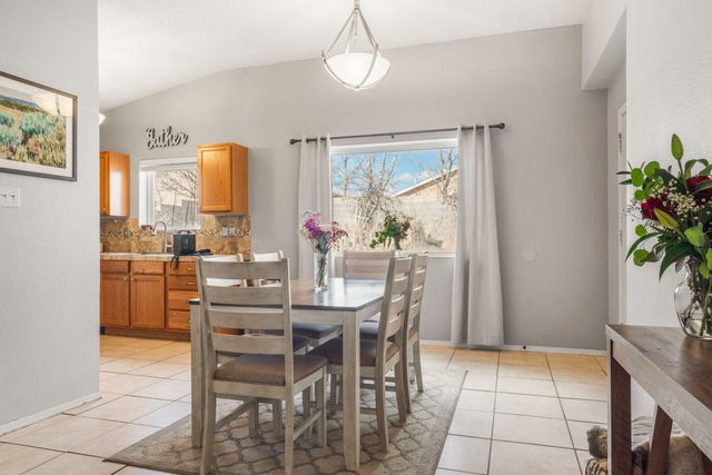 6109 Burgos Avenue NW, Albuquerque, NM 87114