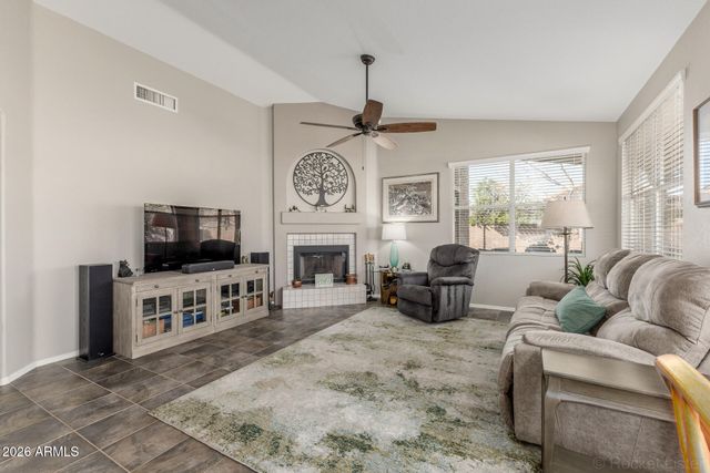 1760 W BROWNING Way, Chandler, AZ 85286