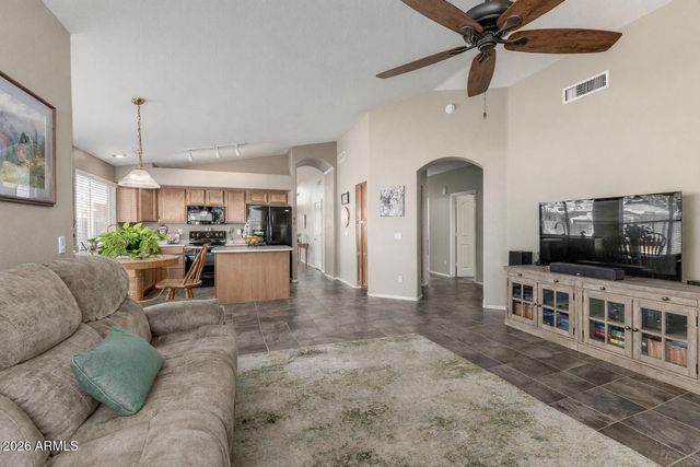 1760 W BROWNING Way, Chandler, AZ 85286