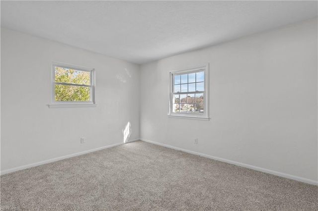 804 Stratford Hall DR, Virginia Beach, VA 23452