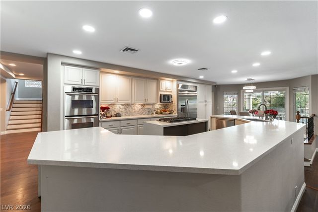2416 Legacy Island Circle, Henderson, NV 89074