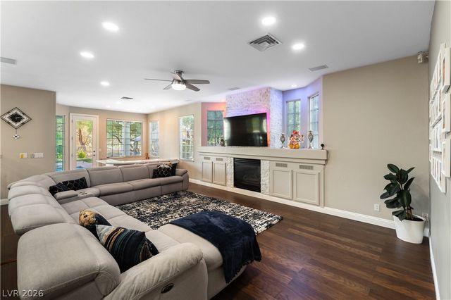 2416 Legacy Island Circle, Henderson, NV 89074