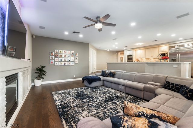 2416 Legacy Island Circle, Henderson, NV 89074
