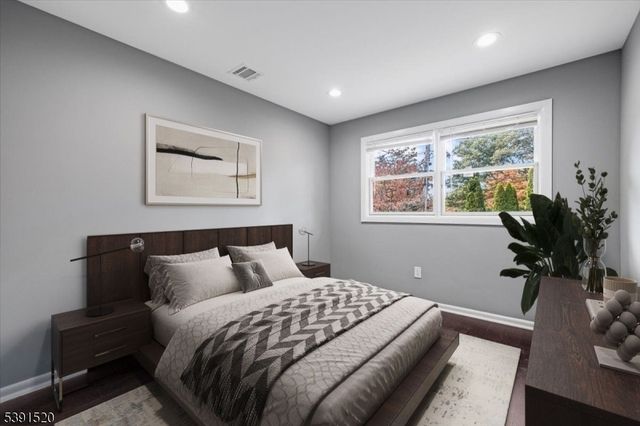 145 Schwarz Blvd, Jefferson Twp., NJ 07849