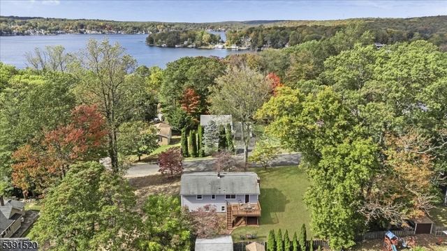 145 Schwarz Blvd, Jefferson Twp., NJ 07849