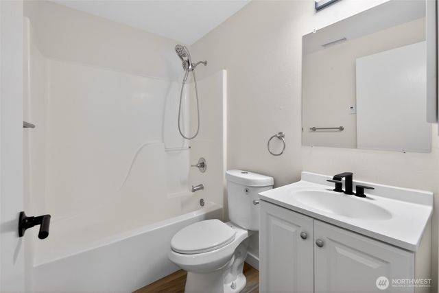 320 213th Place SW, Bothell, WA 98021