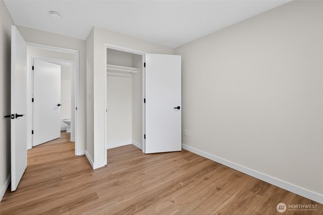 320 213th Place SW, Bothell, WA 98021