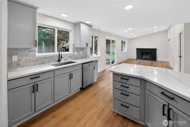 320 213th Place SW, Bothell, WA 98021