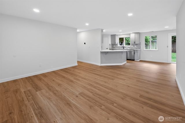 320 213th Place SW, Bothell, WA 98021