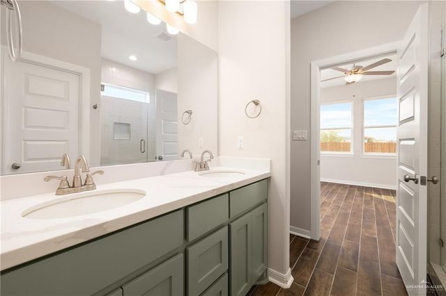 956 W Star Flower Street, Edinburg, TX 78541