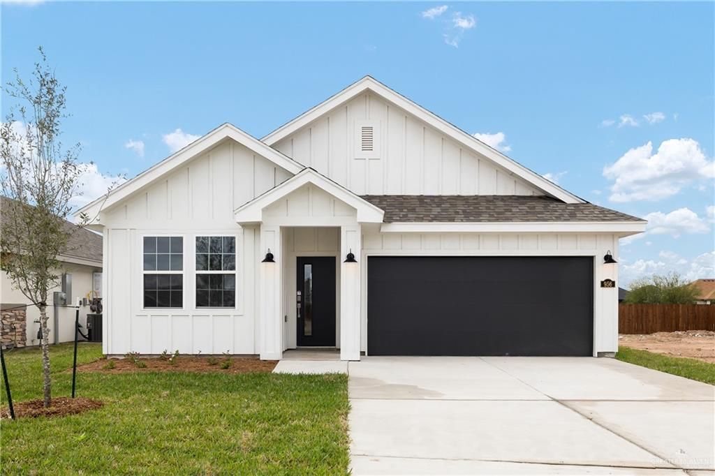 956 W Star Flower Street, Edinburg, TX 78541