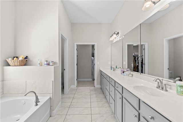 4320 Danbury Farms Drive, Cumming, GA 30040