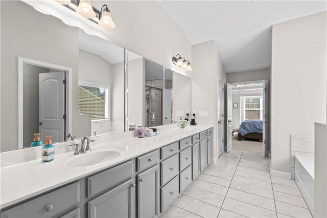 4320 Danbury Farms Drive, Cumming, GA 30040