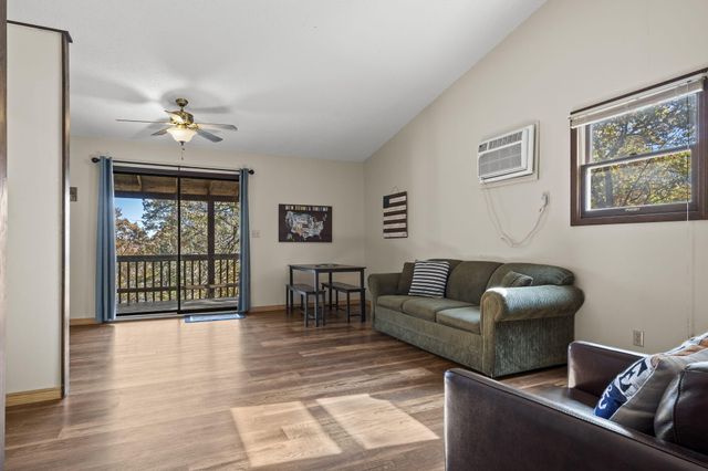 207 Bar M Lane 20-23, Branson West, MO 65737