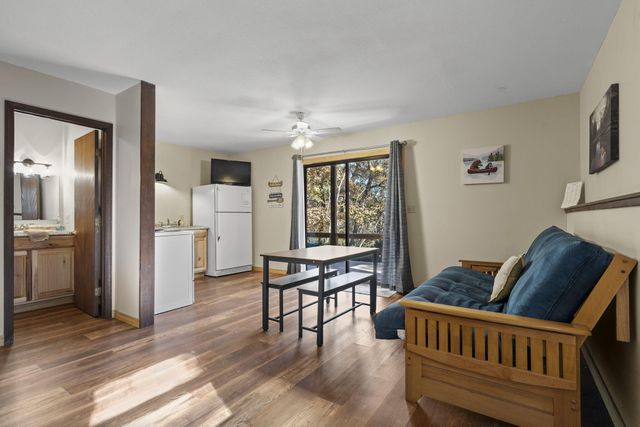 207 Bar M Lane 20-23, Branson West, MO 65737