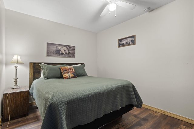 207 Bar M Lane 20-23, Branson West, MO 65737