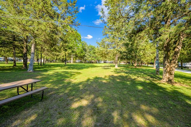 207 Bar M Lane 20-23, Branson West, MO 65737