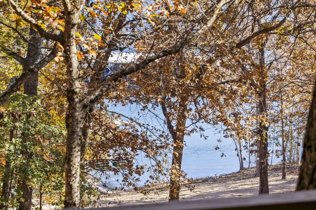 207 Bar M Lane 20-23, Branson West, MO 65737