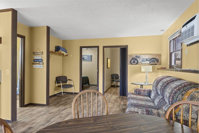 207 Bar M Lane 20-23, Branson West, MO 65737