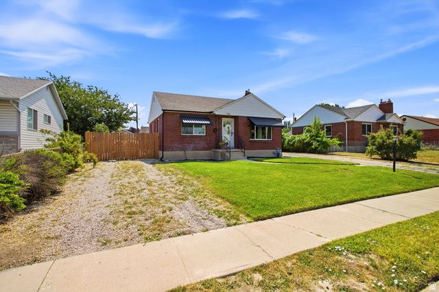 7405 S LOCUST ST, Midvale, UT 84047