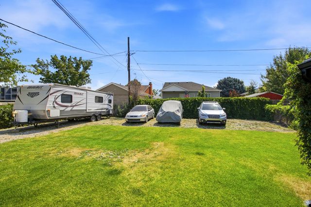 7405 S LOCUST ST, Midvale, UT 84047
