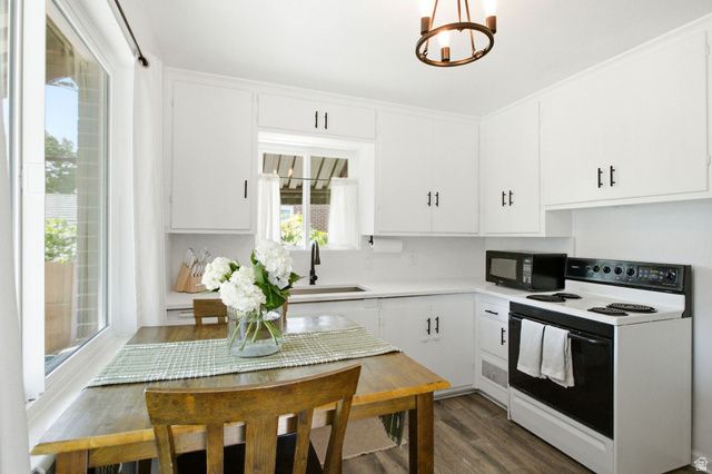 7405 S LOCUST ST, Midvale, UT 84047