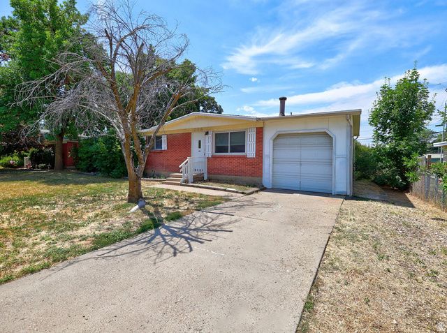 225 N GREEN DR, Layton, UT 84041