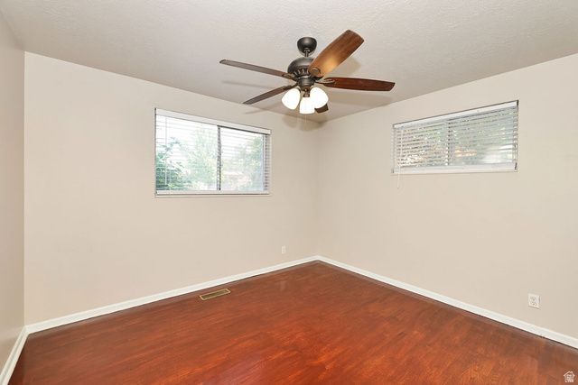 225 N GREEN DR, Layton, UT 84041