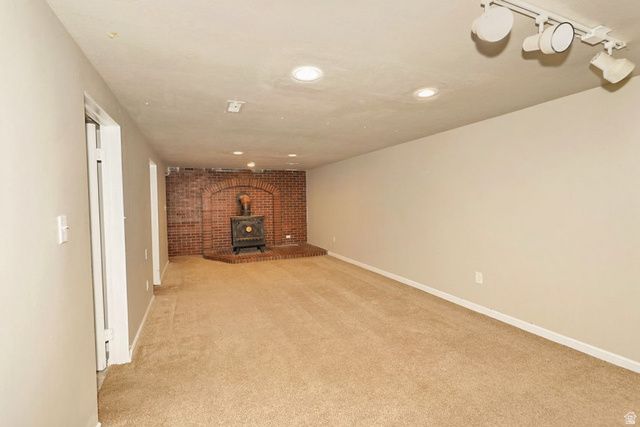 225 N GREEN DR, Layton, UT 84041