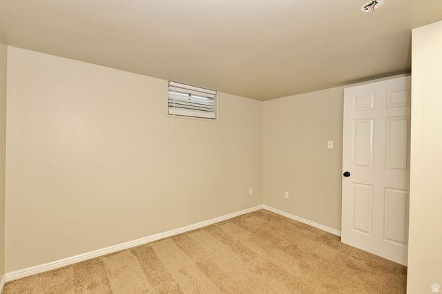 225 N GREEN DR, Layton, UT 84041