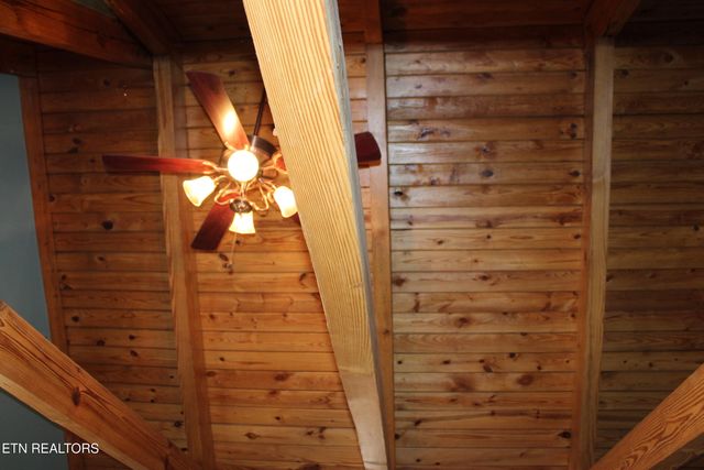 2510 Tinchtown Rd, Jamestown, TN 38556