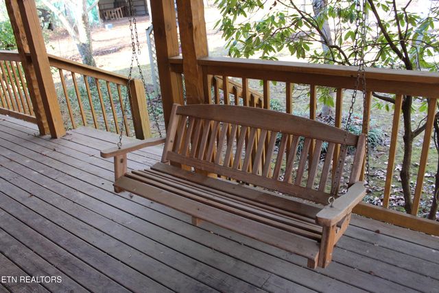 2510 Tinchtown Rd, Jamestown, TN 38556