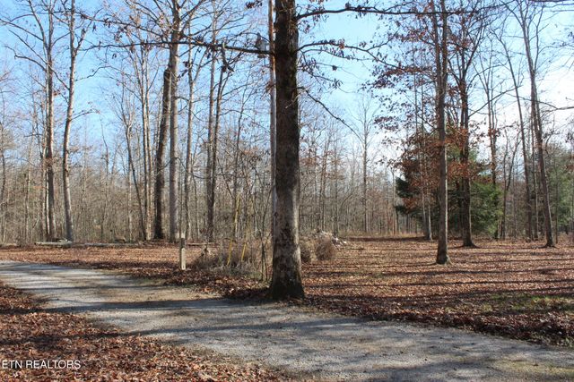 2510 Tinchtown Rd, Jamestown, TN 38556