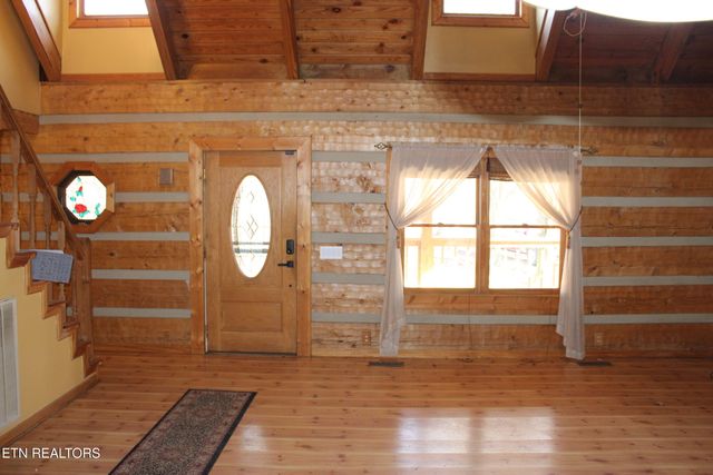 2510 Tinchtown Rd, Jamestown, TN 38556