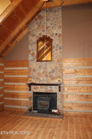 2510 Tinchtown Rd, Jamestown, TN 38556