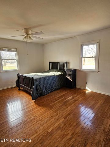 1477 McMinnville Hwy, Sparta, TN 38583