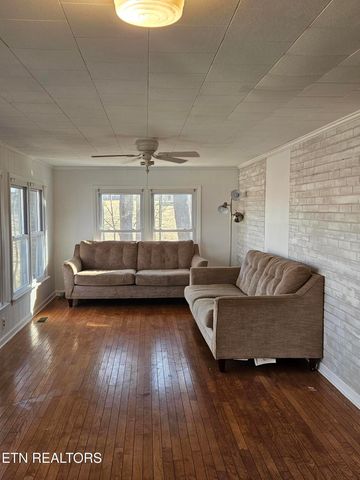 1477 McMinnville Hwy, Sparta, TN 38583