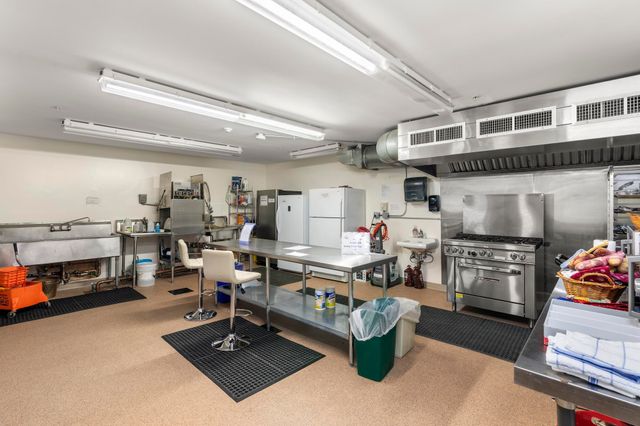 601 Route 28 APT 108, Harwich Port, MA 02646