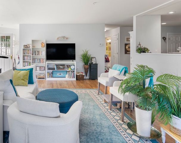 601 Route 28 APT 108, Harwich Port, MA 02646