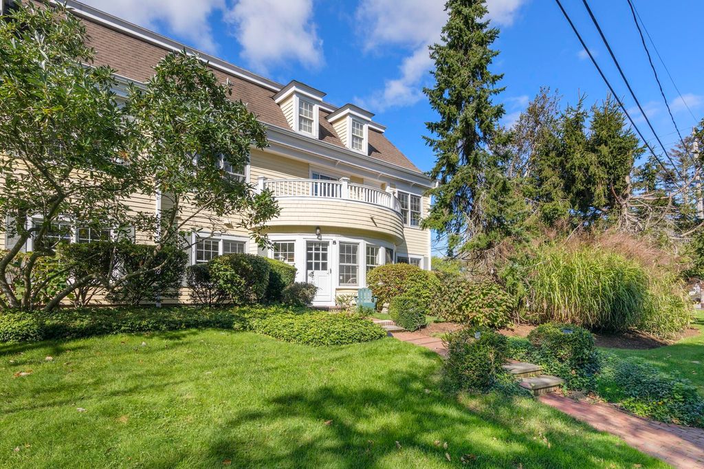 601 Route 28 APT 108, Harwich Port, MA 02646