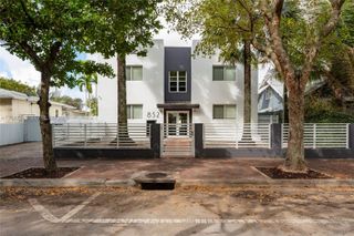 852 SW 13th Ave 3, Miami, FL 33135
