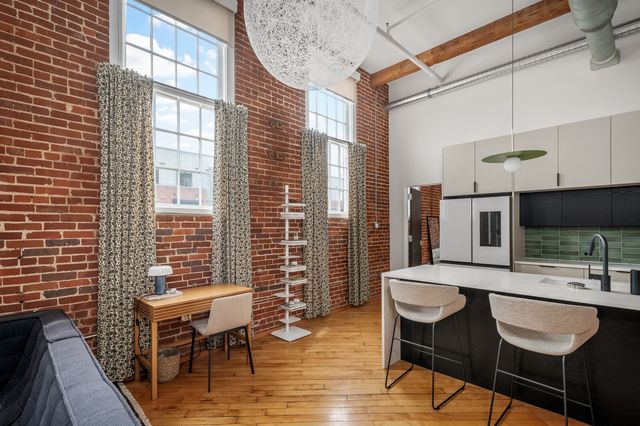 1400 Rosa L Parks Blvd Apt 216, Nashville, TN 37208