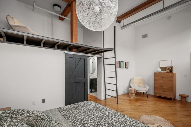 1400 Rosa L Parks Blvd Apt 216, Nashville, TN 37208