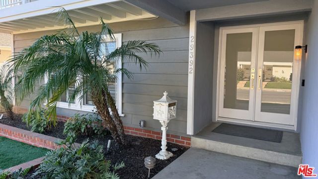 29392 Hillrise Drive, Agoura Hills, CA 91301