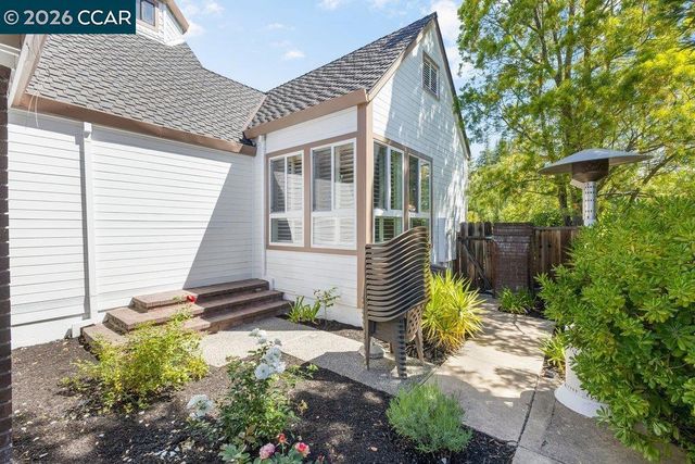4110 Sugar Maple Dr, Danville, CA 94506