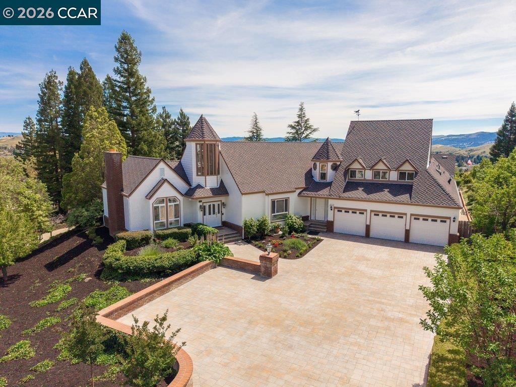 Image 1 of property listing at 4110 Sugar Maple Dr, Danville, CA 94506