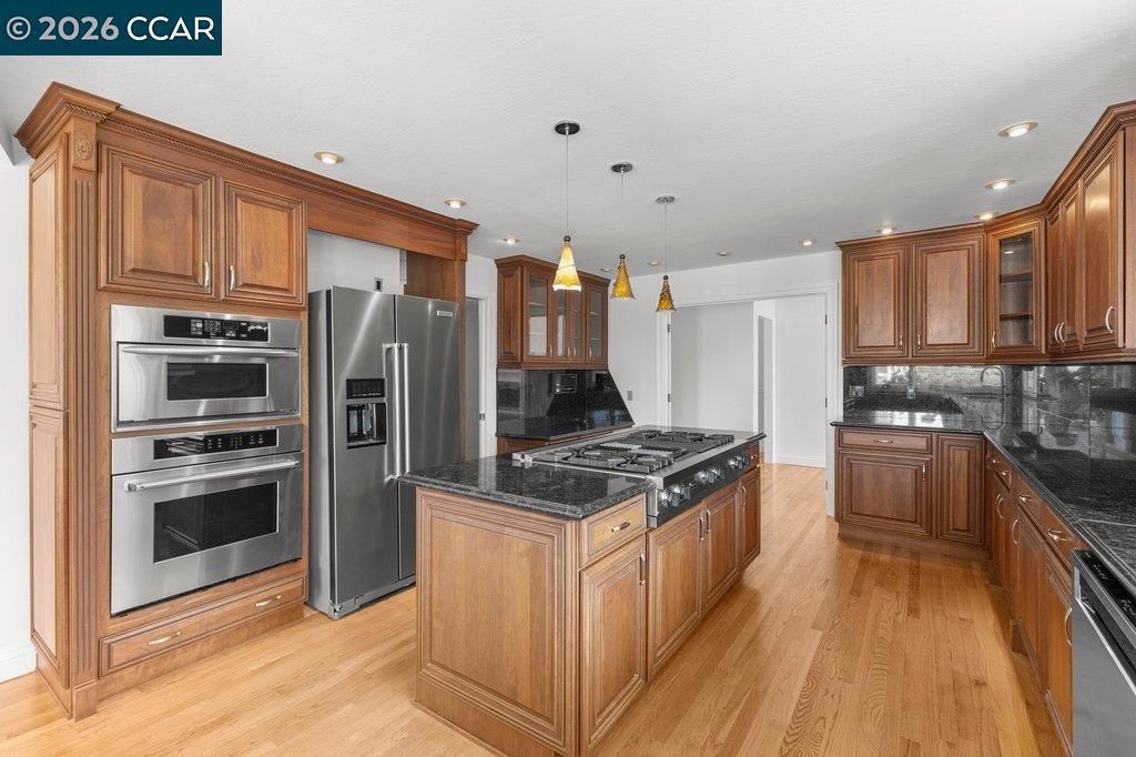 Image 25 of property listing at 4110 Sugar Maple Dr, Danville, CA 94506