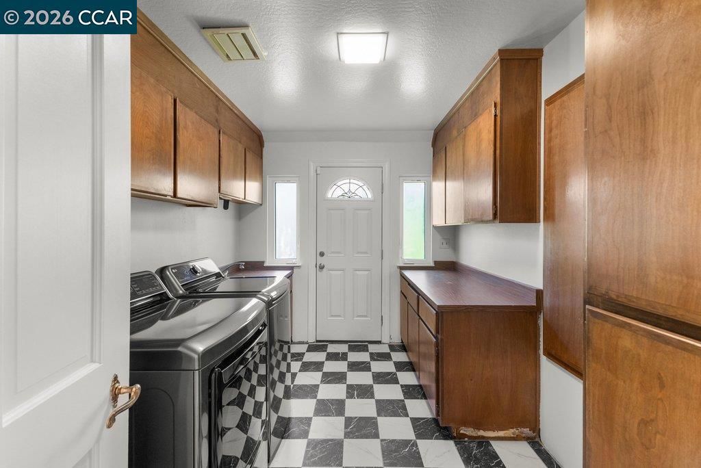 Image 40 of property listing at 4110 Sugar Maple Dr, Danville, CA 94506
